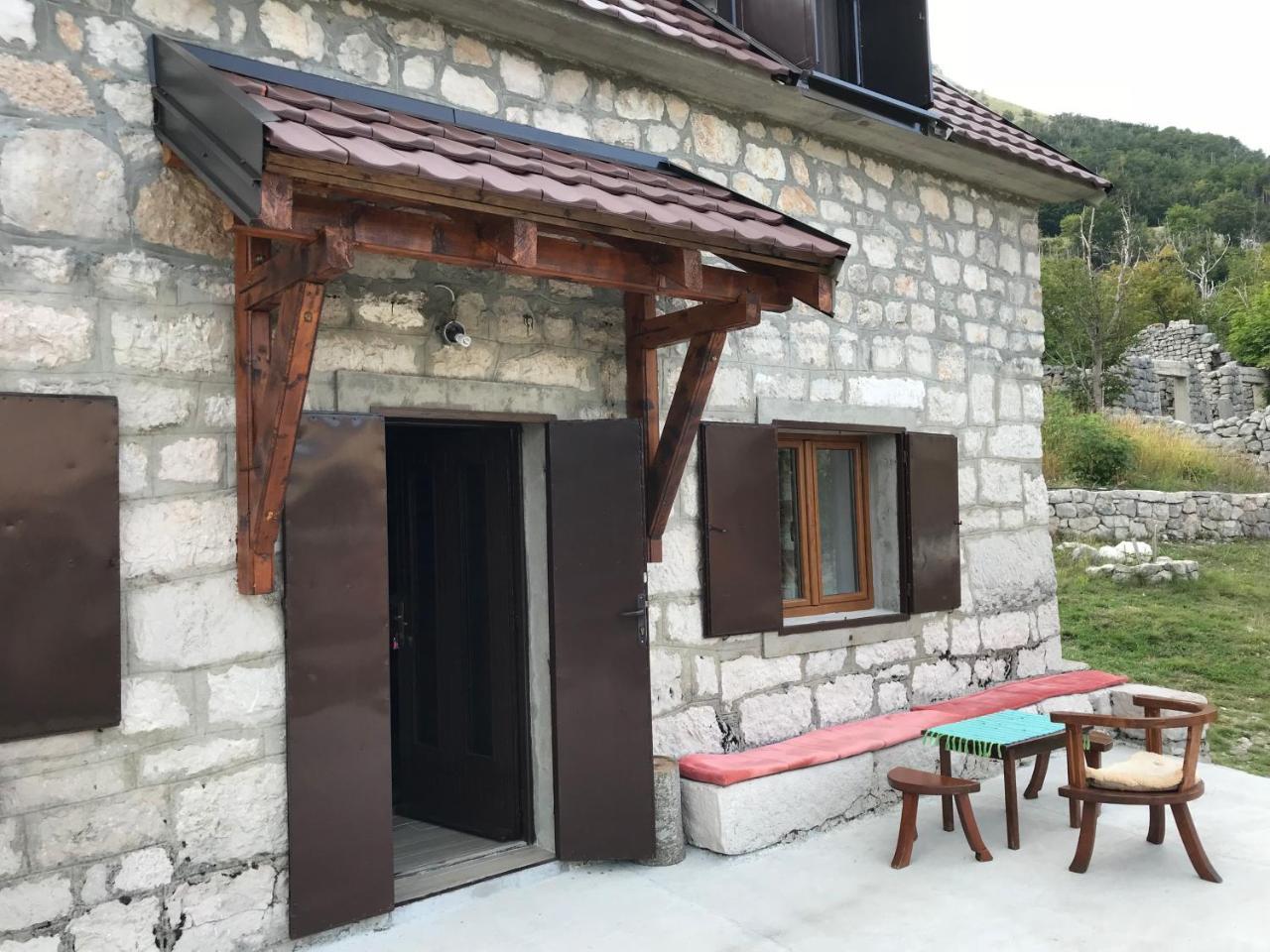 Lovcen Holiday Home Цетине Экстерьер фото