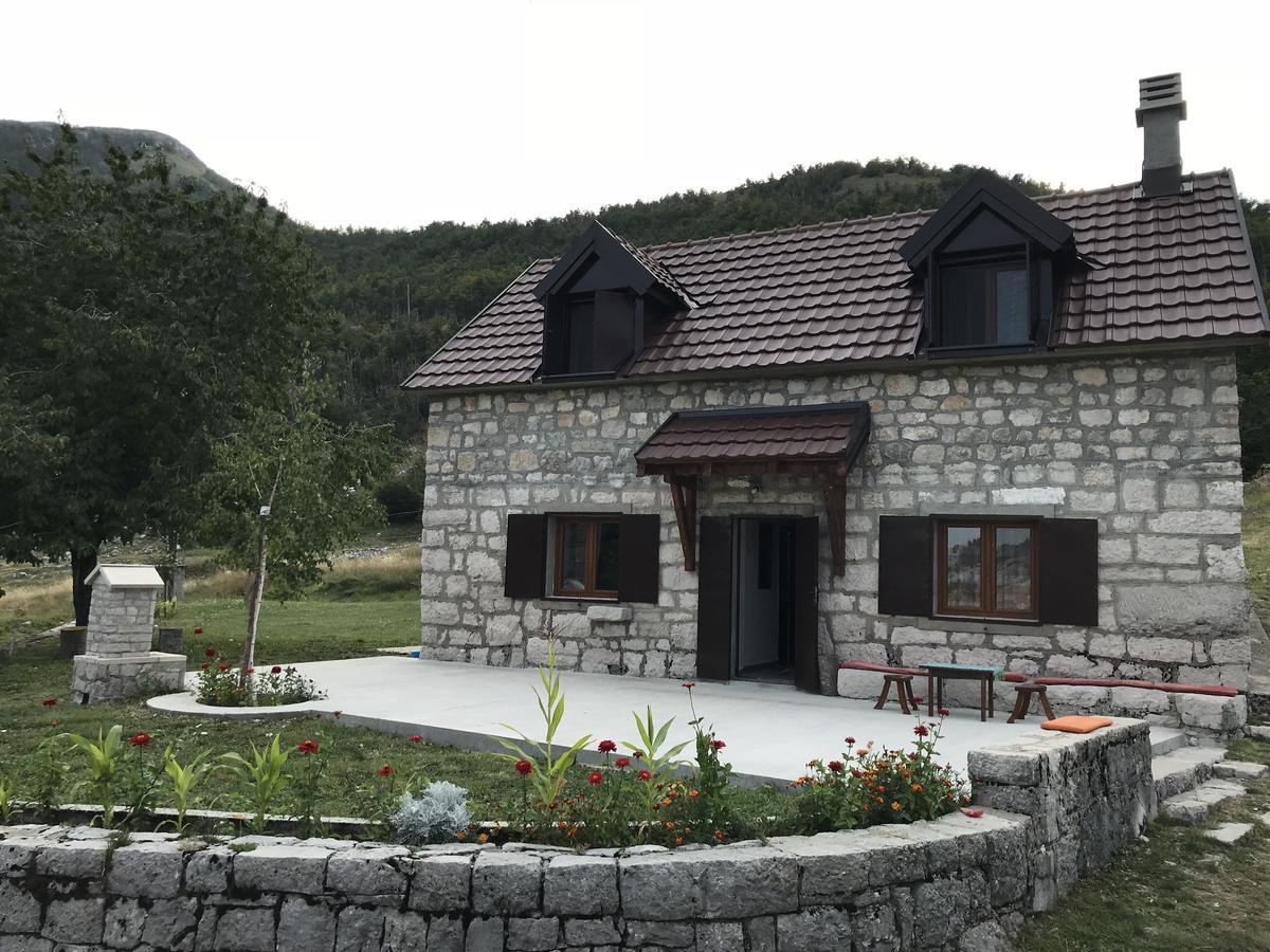 Lovcen Holiday Home Цетине Экстерьер фото