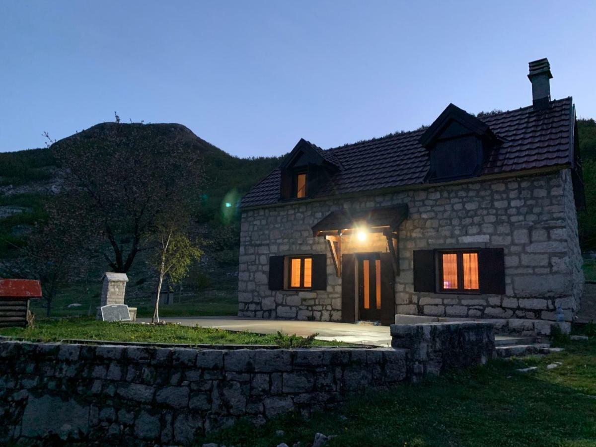 Lovcen Holiday Home Цетине Экстерьер фото