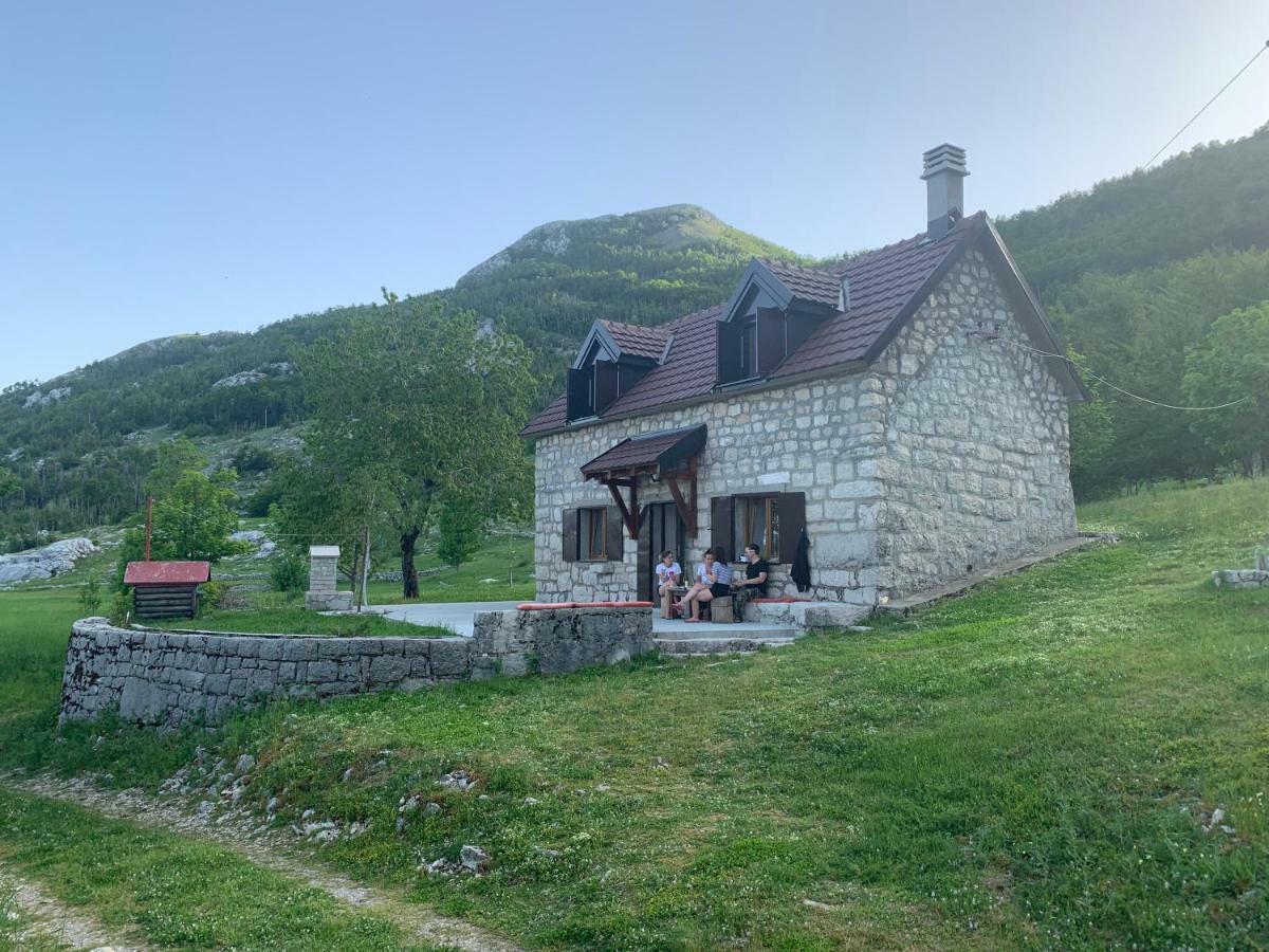 Lovcen Holiday Home Цетине Экстерьер фото